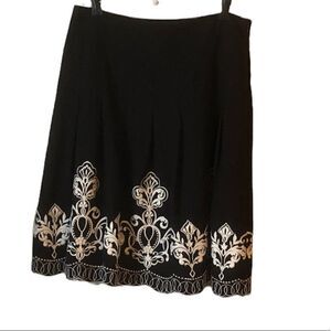 Ann Taylor Embroidered Skirt 8